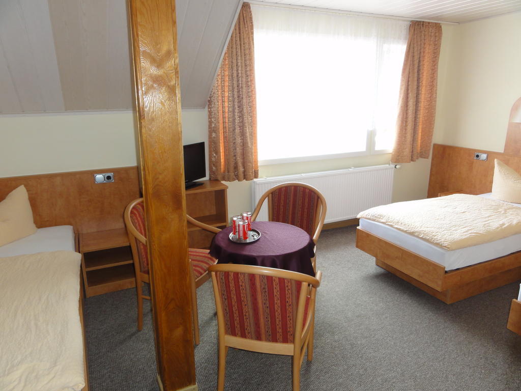 Hotel Garni Melchendorf Erfurt Exteriör bild
