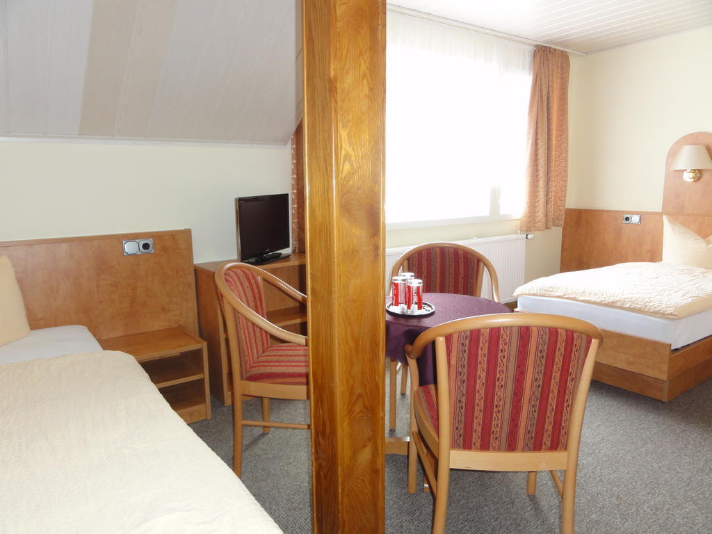 Hotel Garni Melchendorf Erfurt Exteriör bild