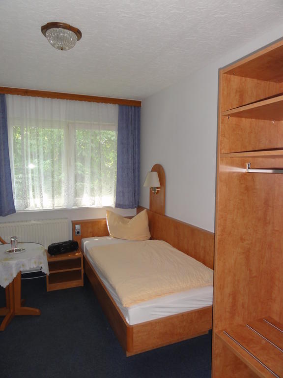 Hotel Garni Melchendorf Erfurt Rum bild