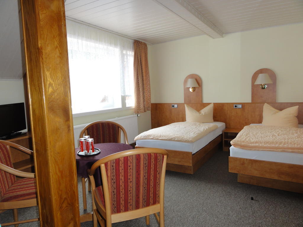 Hotel Garni Melchendorf Erfurt Exteriör bild