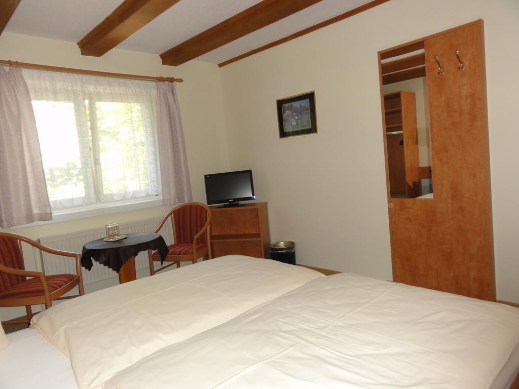 Hotel Garni Melchendorf Erfurt Exteriör bild